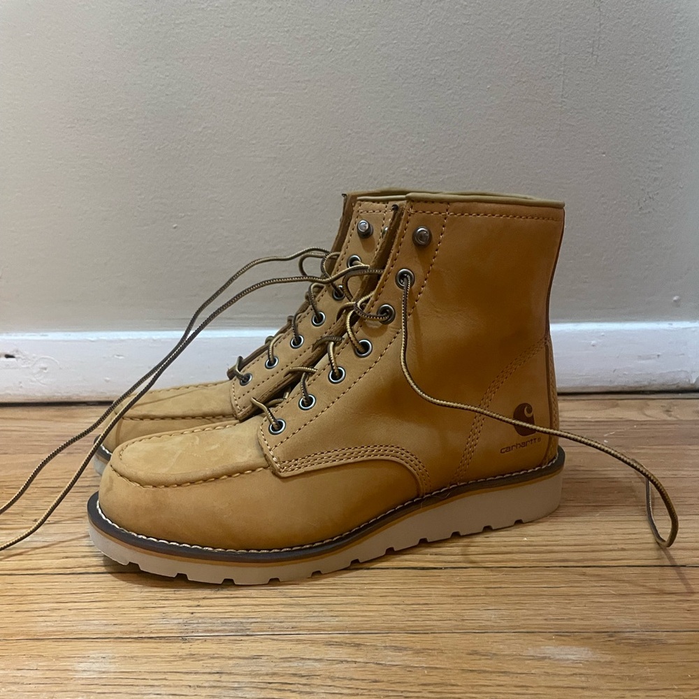 Carhartt Women’s Wheat Leather Work Boots